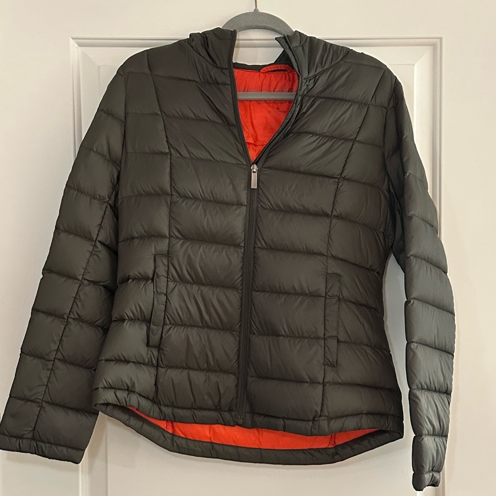 French Connection Ultra Lightweight Women’s Down Coat, Size M